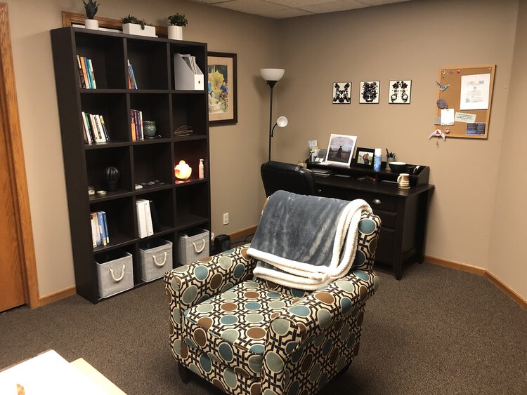 Seating area in Renée Pigsley’s counseling office